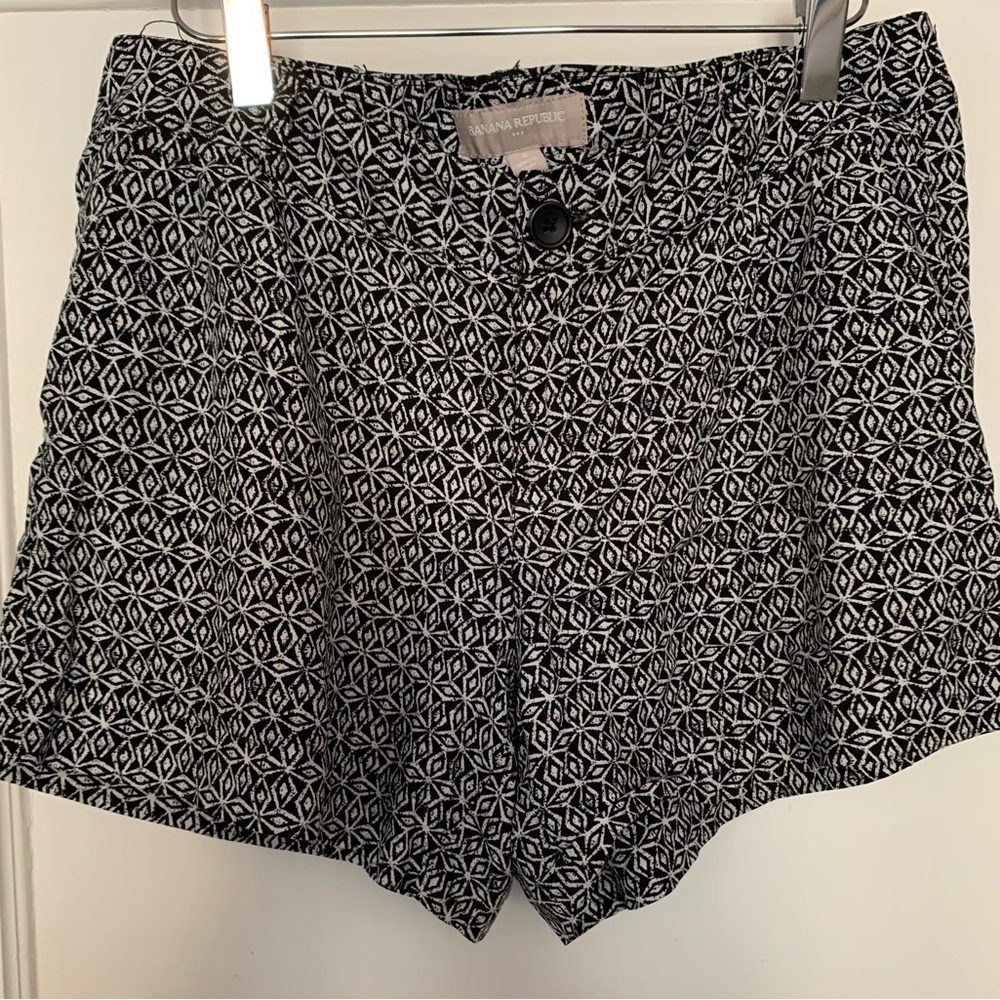 Banana Republic Shorts size 8